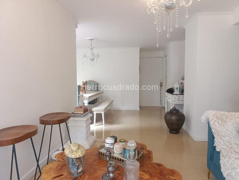 2BR Apartment with Terrace and Covered Linear Parking in El Poblado - 2