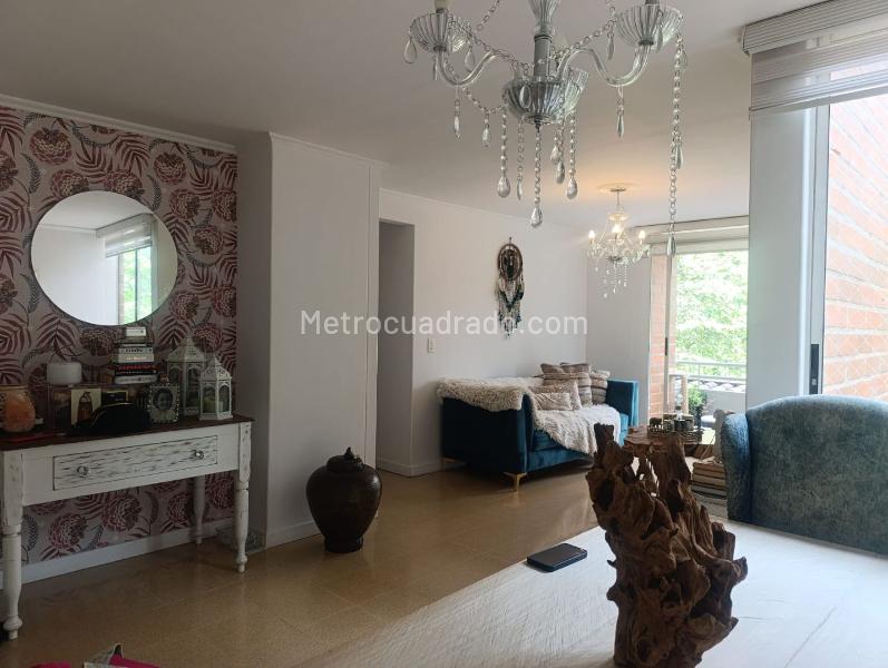 2BR Apartment with Terrace and Covered Linear Parking in El Poblado - 5