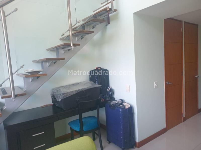Furnished Studio Apartment in El Poblado Near Amenities - 4