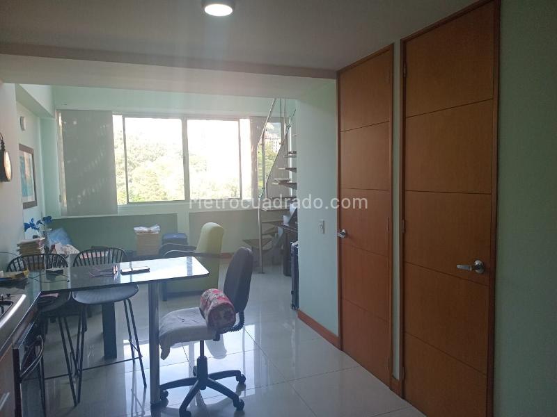Furnished Studio Apartment in El Poblado Near Amenities - 6