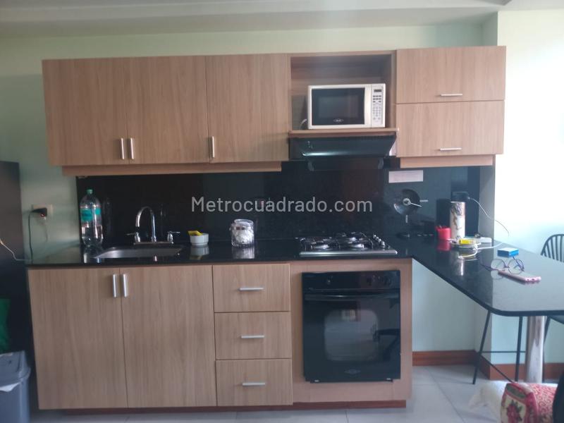 Furnished Studio Apartment in El Poblado Near Amenities - 8