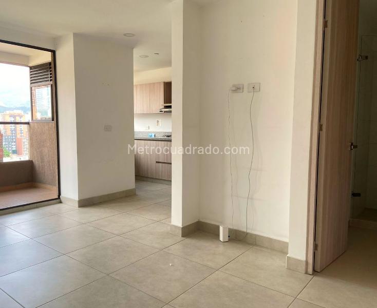 Apartamento en Arriendo en Sabaneta (3 Alcobas, 77 m²) - 3