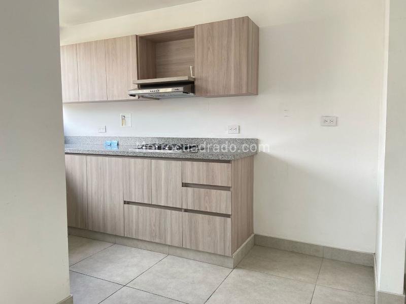 Apartamento en Arriendo en Sabaneta (3 Alcobas, 77 m²) - 5