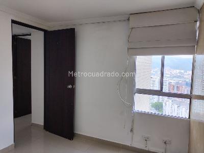 Apartamento de 3 alcobas en arriendo en El Poblado, Medellín, 58 m² · foto 11 de 17