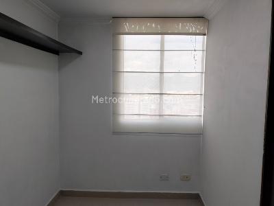 Apartamento de 3 alcobas en arriendo en El Poblado, Medellín, 58 m² · foto 12 de 17