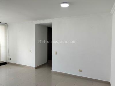 Apartamento de 3 alcobas en arriendo en El Poblado, Medellín, 58 m² · foto 3 de 17