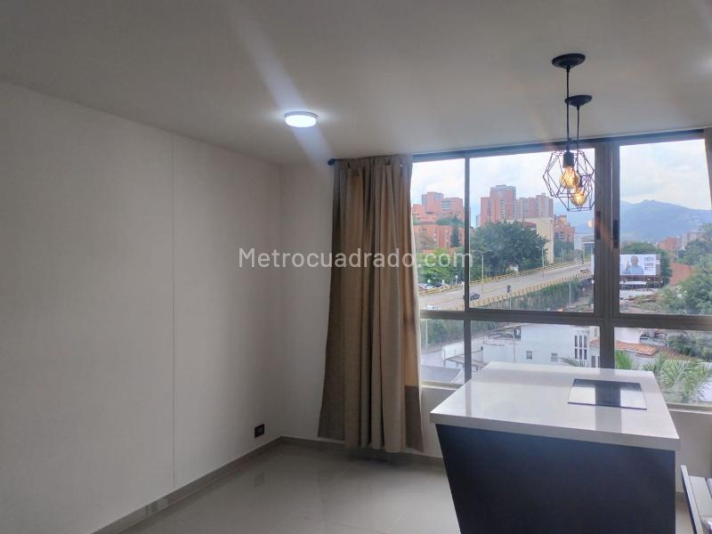 Apartamento Estudio de 1 Alcoba en El Poblado - 2