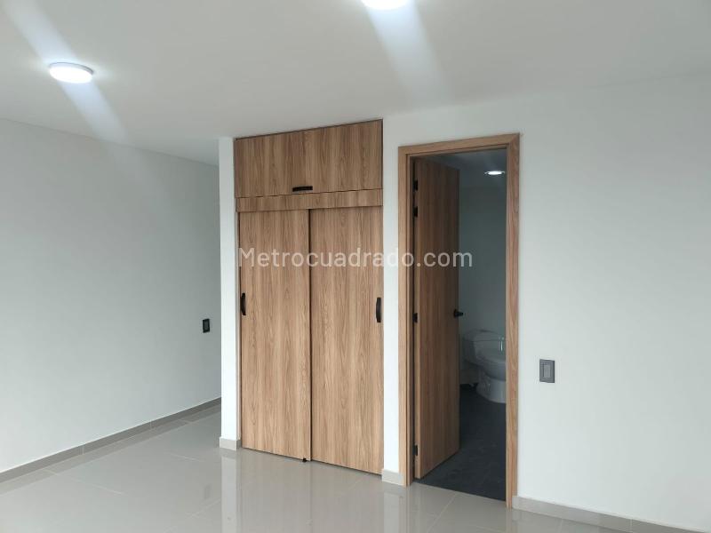 Apartamento Estudio de 1 Alcoba en El Poblado - 8