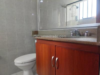 Apartamento de 3 alcobas en venta en El Poblado, Medellín, 142 m² · foto 17 de 18