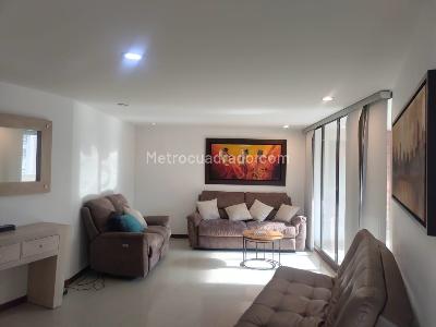 Apartamento de 3 alcobas en venta en El Poblado, Medellín, 142 m² · foto 2 de 18