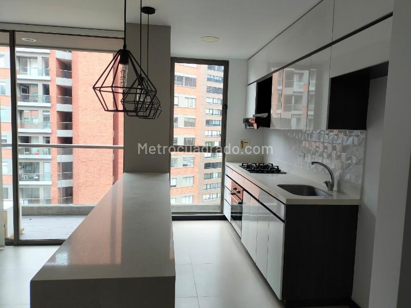 2BR Apartment with Balcony and Covered Parking in El Poblado - 6