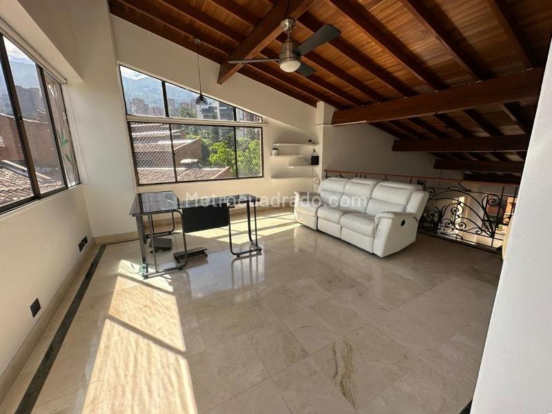 Furnished 4BR Apartment with Pool in El Poblado - 8