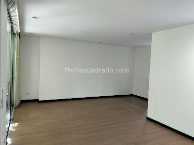 Apartamento de 1 alcoba en arriendo en El Poblado, Medellín, 57 m² · foto 3 de 10