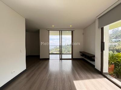 Casa de 4 alcobas en arriendo en Envigado, Envigado, 398 m² · foto 10 de 20
