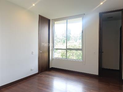 Apartamento de 3 alcobas en venta en El Poblado, Medellín, 236 m² · foto 12 de 18