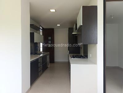 Apartamento de 3 alcobas en venta en El Poblado, Medellín, 236 m² · foto 6 de 18