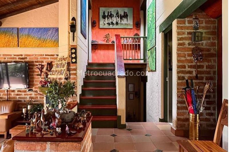 4BR House in El Retiro (4000 m²) - 4