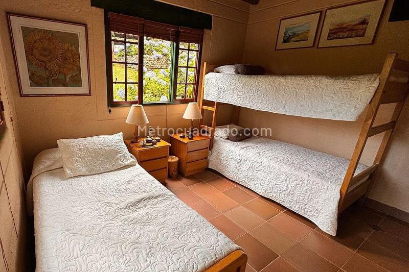 4BR House in El Retiro (4000 m²) - 5