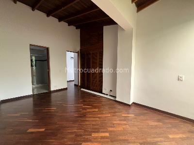 Casa de 3 alcobas en venta en Envigado, Envigado, 230 m² · foto 11 de 19