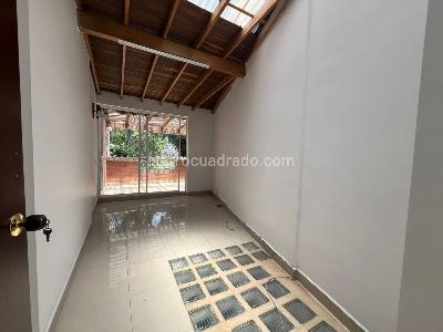 Casa de 3 alcobas en venta en Envigado, Envigado, 230 m² · foto 16 de 19