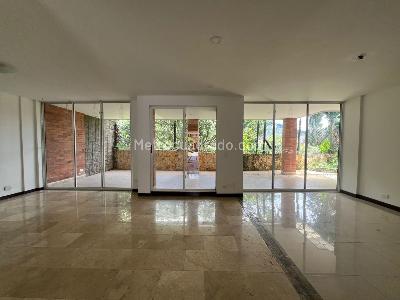 Casa de 3 alcobas en venta en Envigado, Envigado, 230 m² · foto 3 de 19