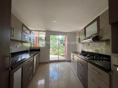 Casa de 3 alcobas en venta en Envigado, Envigado, 230 m² · foto 5 de 19