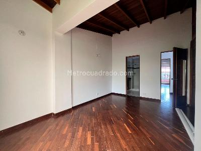 Casa de 3 alcobas en venta en Envigado, Envigado, 230 m² · foto 8 de 19