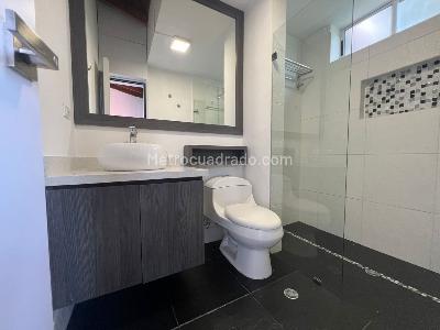 Casa de 3 alcobas en venta en Envigado, Envigado, 282 m² · foto 14 de 15