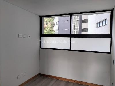 Apartamento de 3 alcobas en venta en El Poblado, Medellín, 100 m² · foto 14 de 18