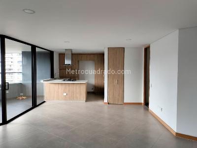 Apartamento de 3 alcobas en venta en El Poblado, Medellín, 100 m² · foto 3 de 18