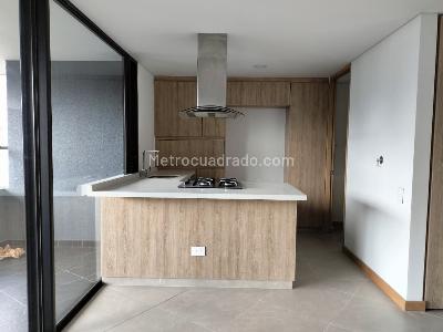 Apartamento de 3 alcobas en venta en El Poblado, Medellín, 100 m² · foto 5 de 18