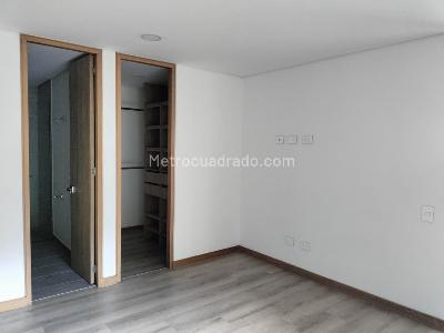 Apartamento de 3 alcobas en venta en El Poblado, Medellín, 100 m² · foto 9 de 18