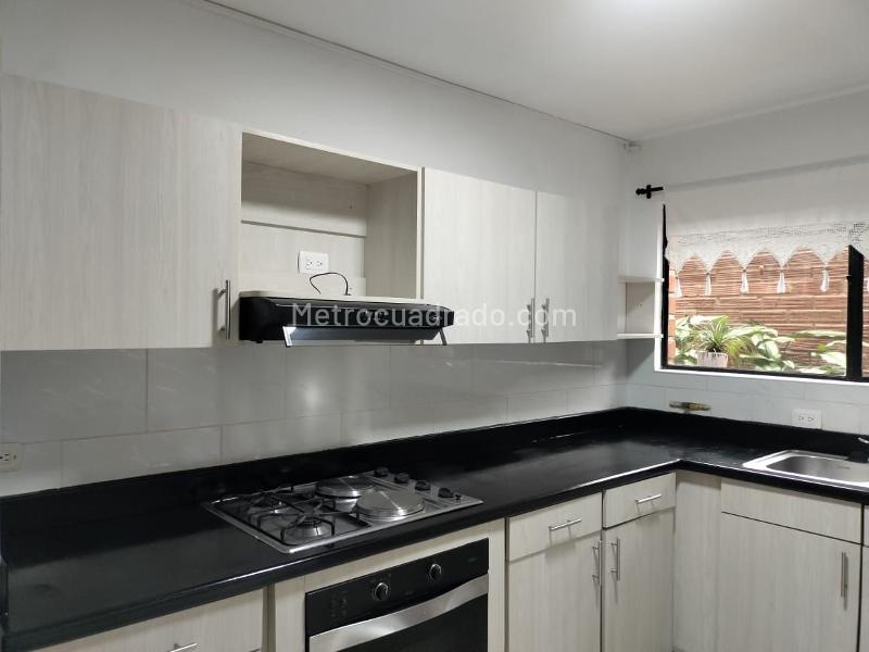 Spacious 3BR Apartment in El Poblado - 6