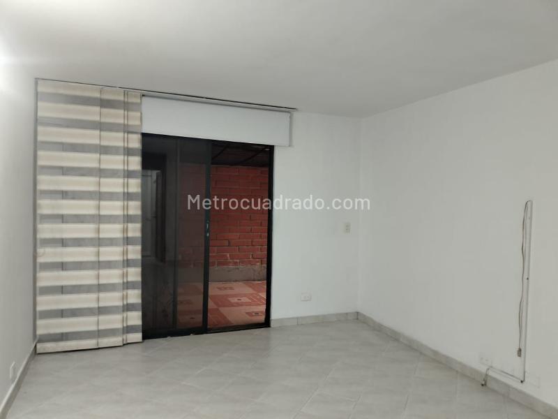 Spacious 3BR Apartment in El Poblado - 9