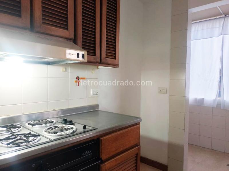 Apartamento Moderno de 2 Alcobas en Zona Tranquila de El Poblado - 6