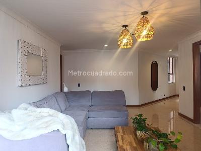 Apartamento de 3 alcobas en venta en El Tesoro, Medellín, 165 m² · foto 3 de 18