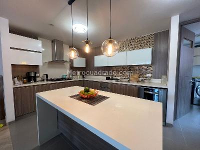 Apartamento de 3 alcobas en venta en Envigado, Envigado, 170 m² · foto 5 de 17