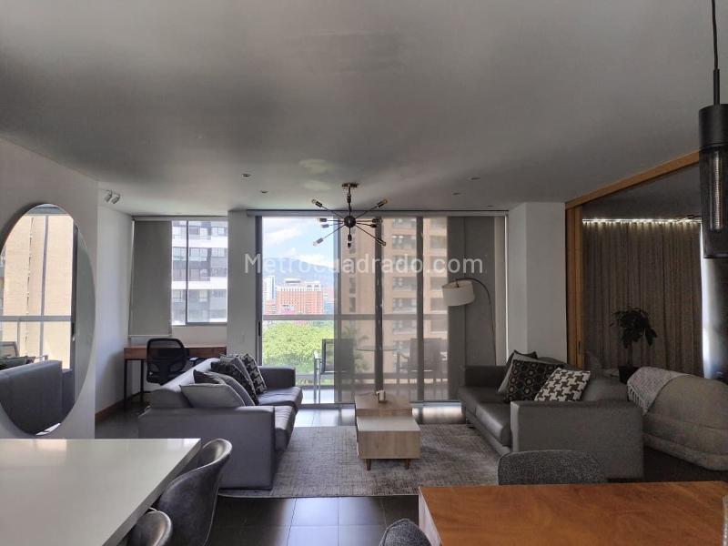 Furnished 2BR Apartment with 3 Baths in El Poblado