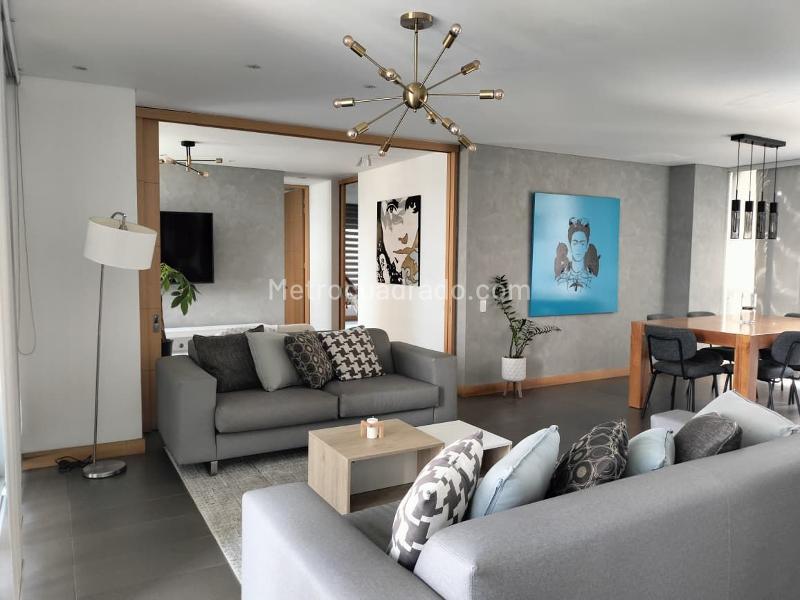 Furnished 2BR Apartment with 3 Baths in El Poblado - 3