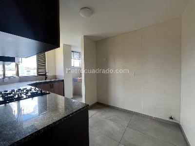 Apartamento de 3 alcobas en venta en El Poblado, Medellín, 140 m² · foto 6 de 19