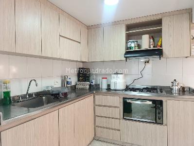 Apartamento de 3 alcobas en venta en El Poblado, Medellín, 83 m² · foto 8 de 19