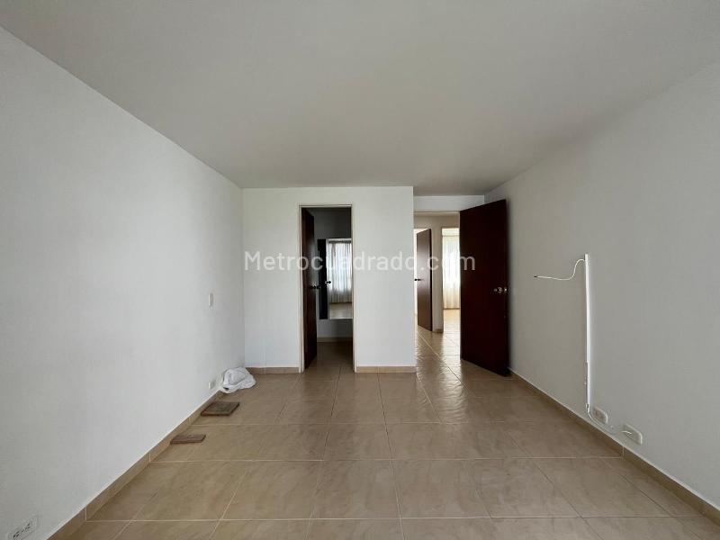 3BR Apartment for Rent in El Poblado with Balcony & Parking - 9