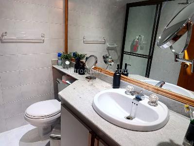 Apartamento de 3 alcobas en venta en El Poblado, Medellín, 148 m² · foto 17 de 18