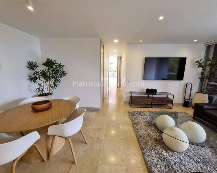Furnished 3BR Apartment in El Poblado - 2