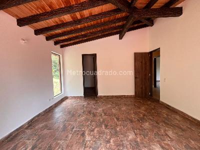 Casa de 3 alcobas en arriendo en Envigado, Envigado · foto 12 de 20