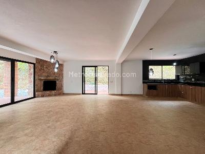 Casa de 3 alcobas en arriendo en Envigado, Envigado · foto 3 de 20