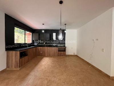 Casa de 3 alcobas en arriendo en Envigado, Envigado · foto 5 de 20