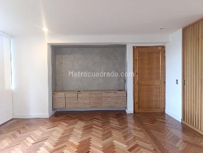 Apartamento de 2 alcobas en venta en El Poblado, Medellín, 140 m² · foto 11 de 18