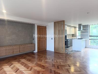Apartamento de 2 alcobas en venta en El Poblado, Medellín, 140 m² · foto 3 de 18