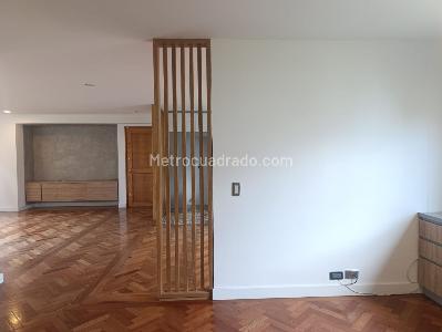 Apartamento de 2 alcobas en venta en El Poblado, Medellín, 140 m² · foto 4 de 18